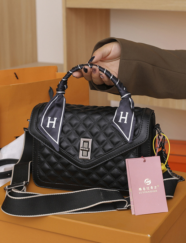Bolso Pañoleta Negro Ref. 1305