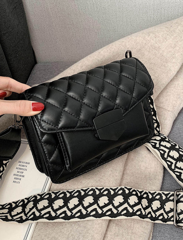 Bolso Moderno Acolchado Negro Ref. 961