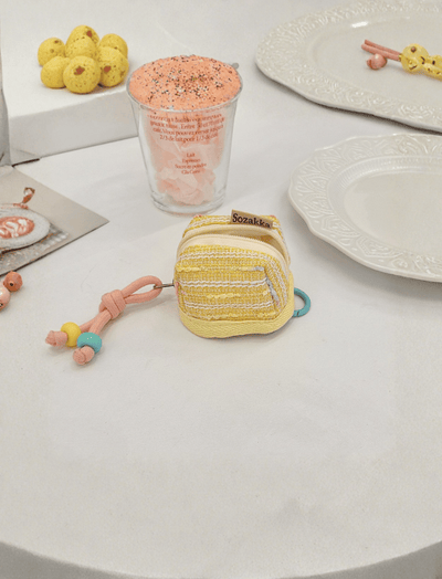 Billetera Mini Nudo Aura Amarilla Ref. B1659