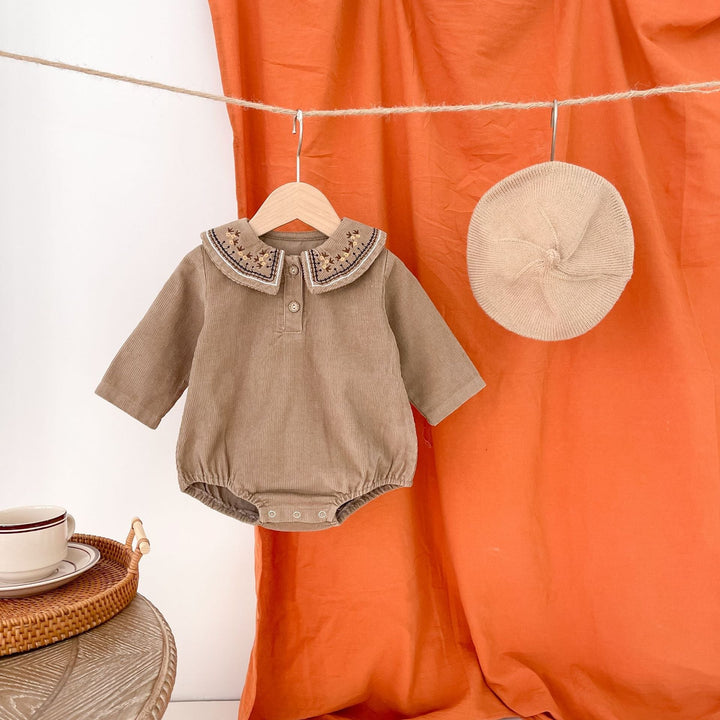 ENTERIZO CUELLO BORDADO CAFÉ